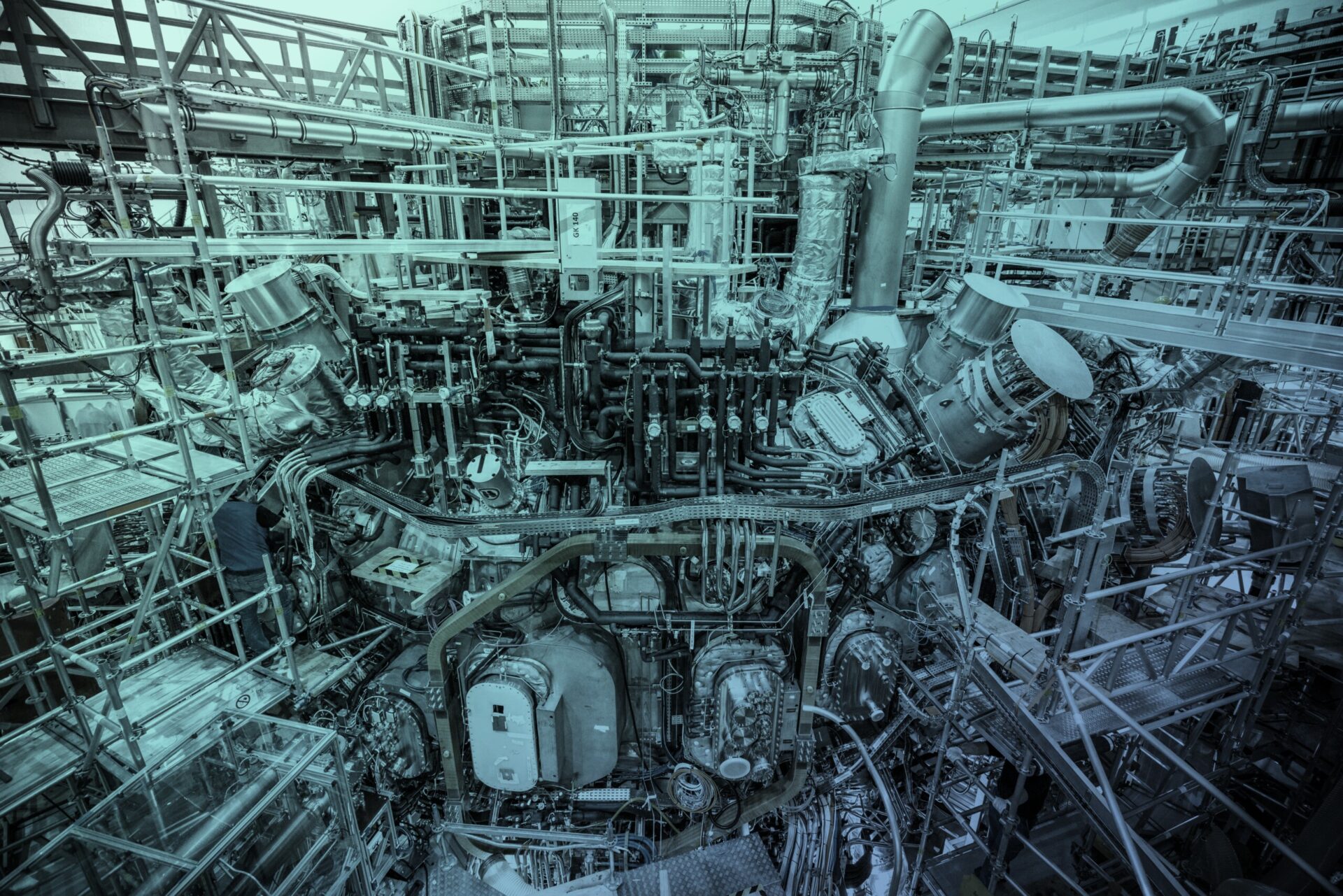 Who are the players in the fusion industry